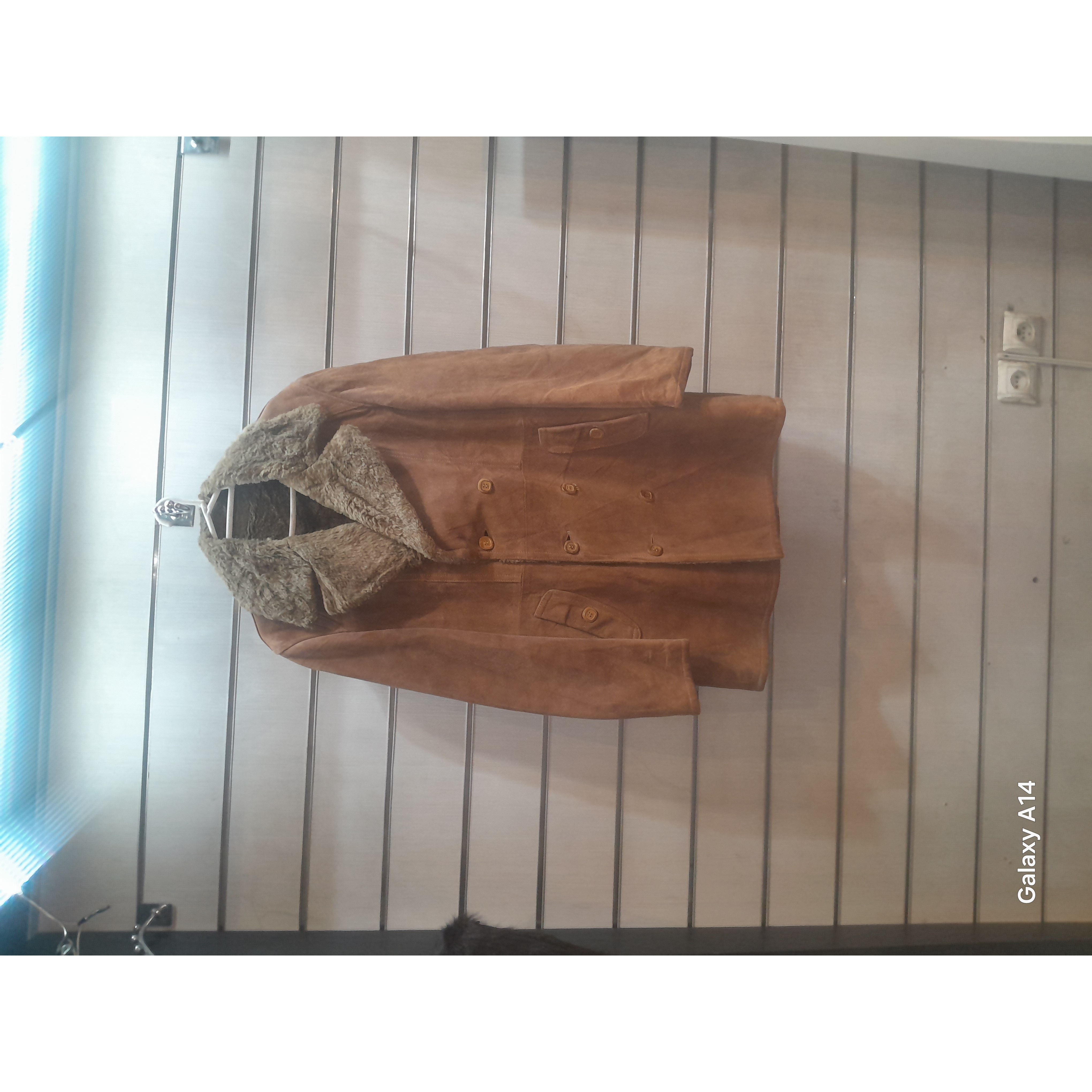 اورکت مردانه چرم جیر گوسفندی یقه گوسفندمیرینوس طبیعی برند leather SAJAD بادوام وگرمابسیار بالا