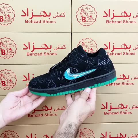 کتونی نایک آکواریومی مردانه رنگ مشکی سایز 41 تا 44 کف دوخت دور دوخت زیره ترمو لژ سه و نیم سانتی رویه فابیلاک خارجی