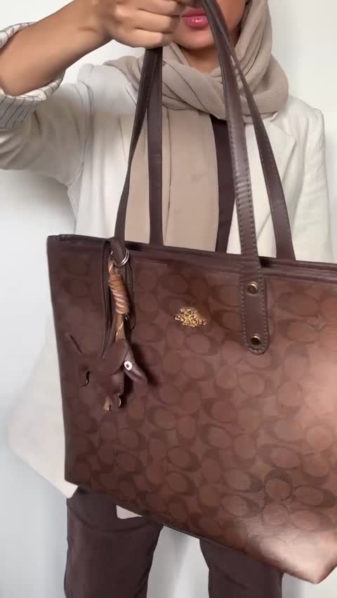 کیف زنانه مجلسی متریال وارداتی طرح کوچ