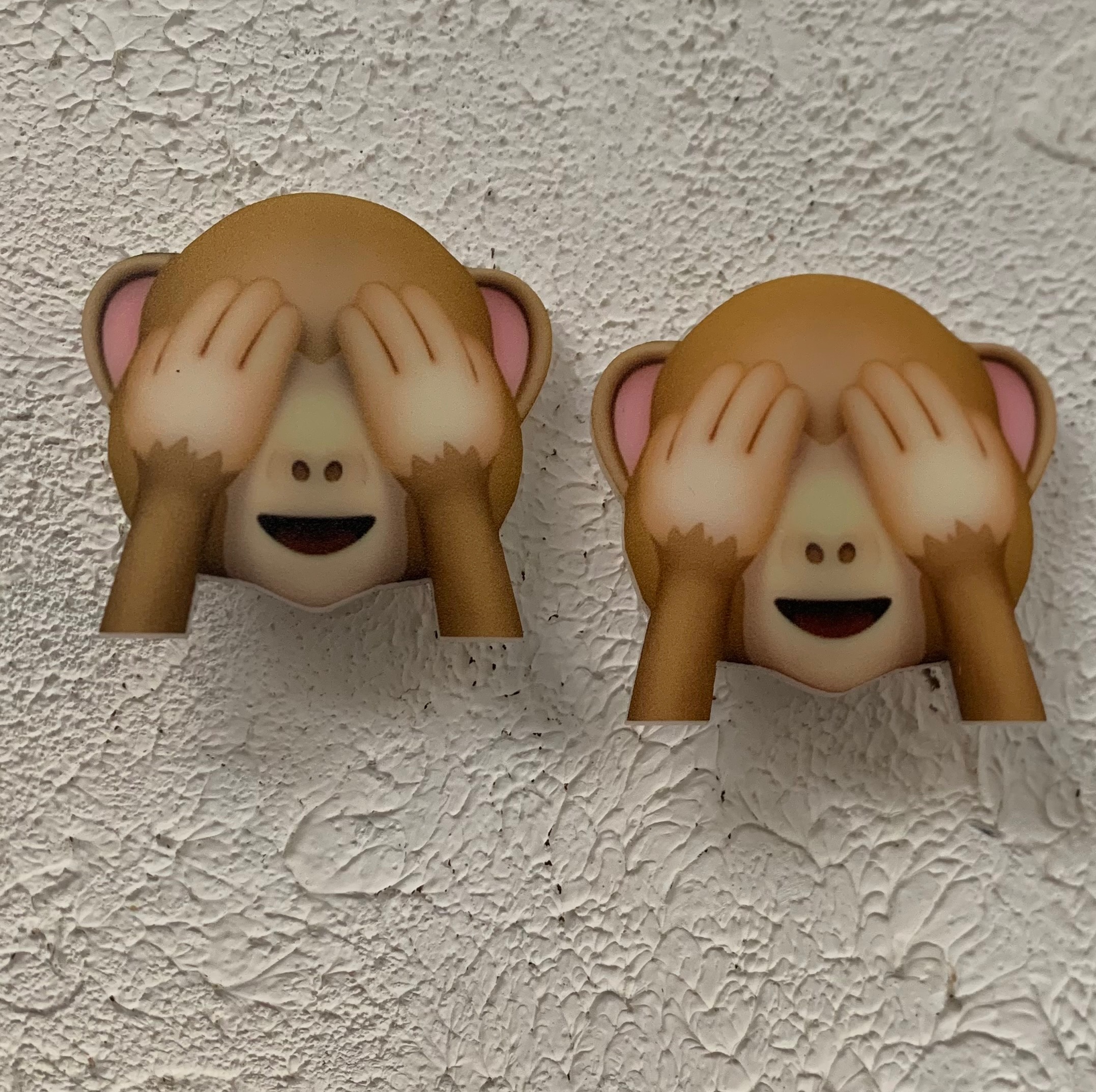 گیره موی ایموجی میمون نابینا