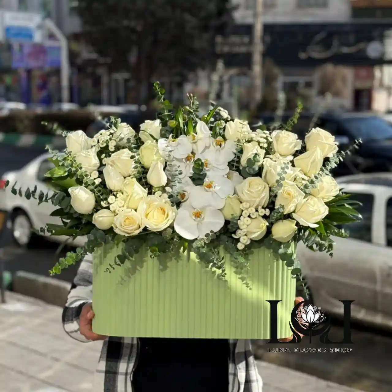 باکس گل رز و ارکیده BL165
