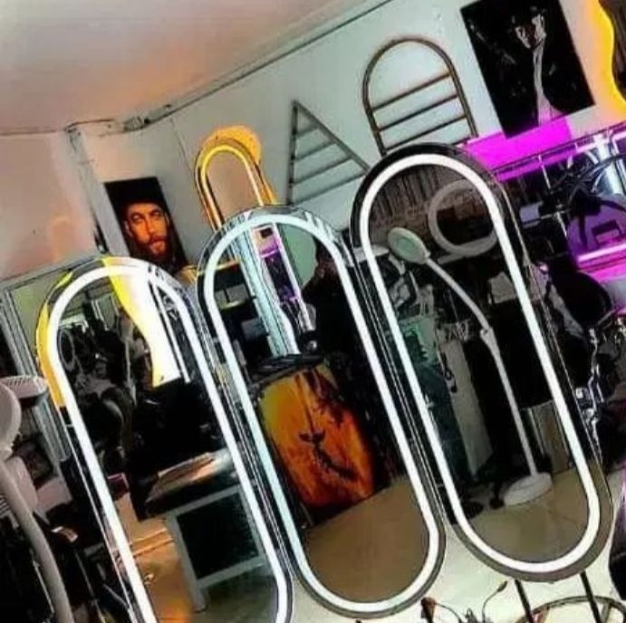 آینه قدی فلزی