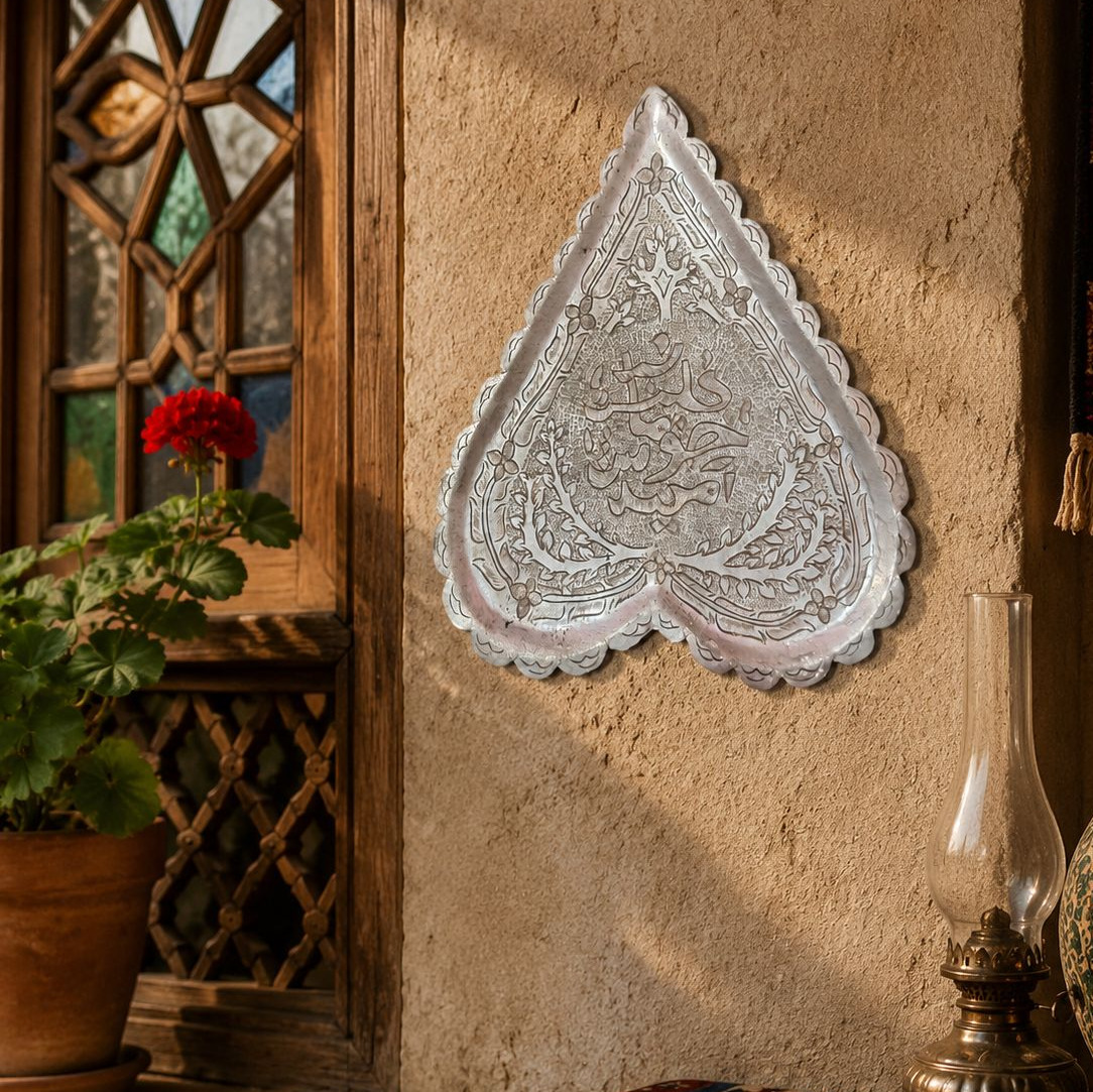 دیوار کوب مسی قلمزنی