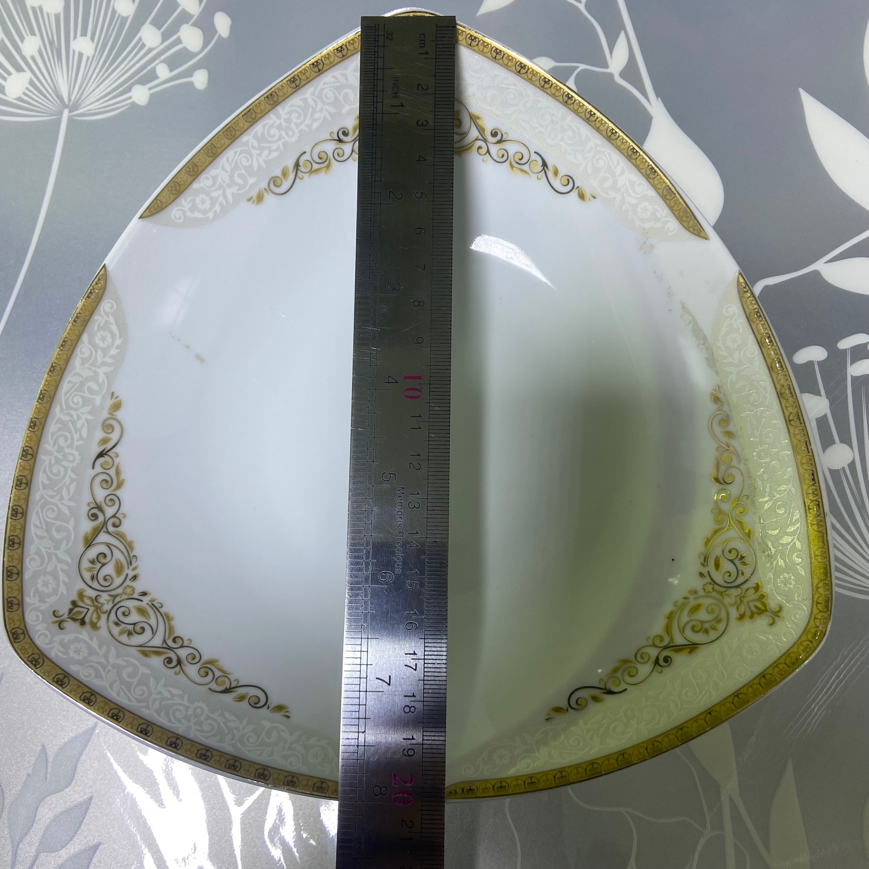 بشقاب گود چینی پردیس (پسکرایه)موجودی بگیرید