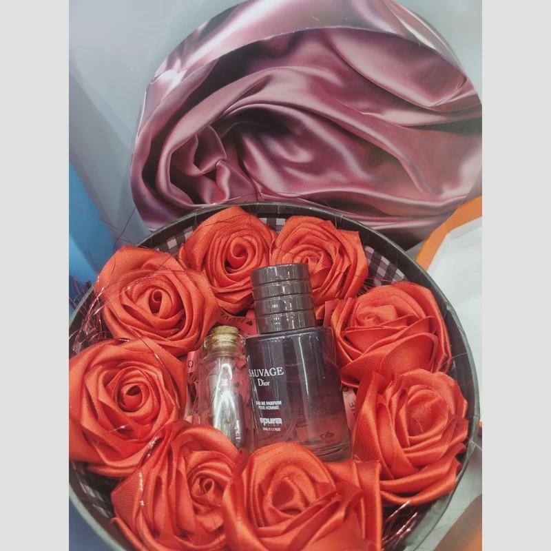 باکس گل هدیه کادو