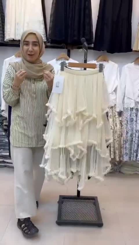 دامن زنانه تور طبقه ای وارداتی