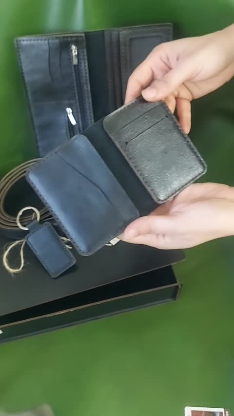 ست چرم برای هدیه های مناسبتی