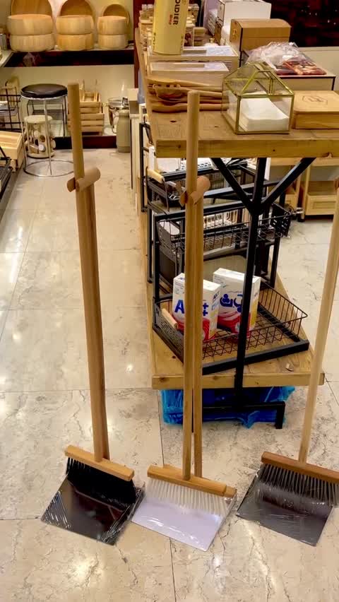 ست جارو و خاک انداز دسته بلند چوبی مدل مدرن (چوب راش و فلز رنگ کوره ای)