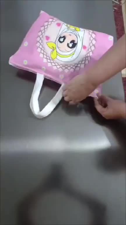 ست بابونه زیبا چادر جشن تکلیف پک کامل (چادر، جانمازی، کیف، مهرو تسبیح)
