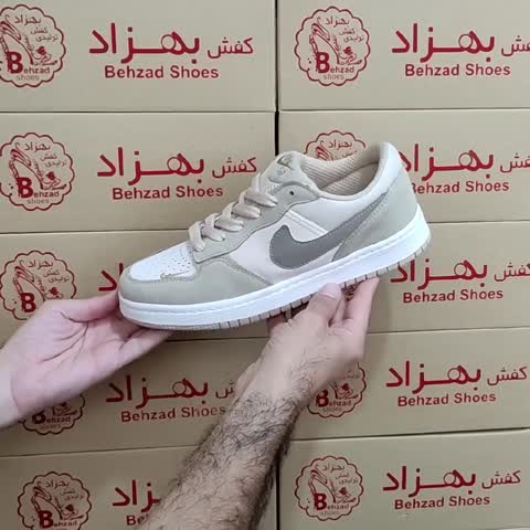 کتونی نایک مردانه پسرانه سایز 41 تا 44 رنگ کرم زیره ترمو لژ سه سانتی رویه اشبالت و چرم صنعتی کفی طبی کف دوخت دور دوخت