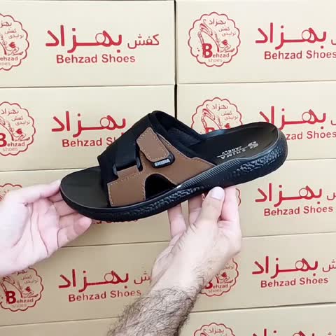 دمپایی تابستانی مردانه پسرانه رنگ مشکی عسلی سایز 40 تا 45 زیره پیو تزریق لژ 3 سانتی رویه راشل و چرم صنعتی سبک و راحت 