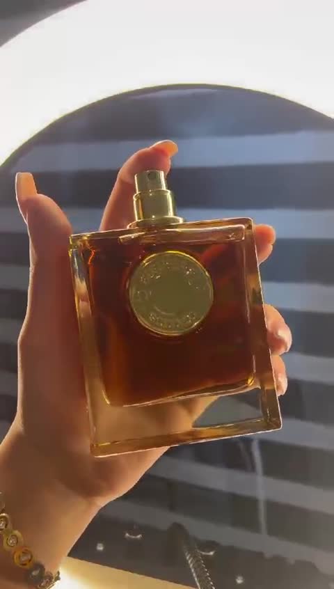 ادکلن باربری گادس (دکانت از مسترکوالیتی)