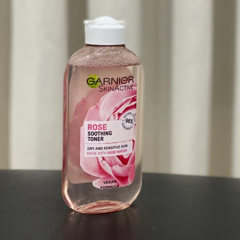 تونر آبرسان تسکین دهنده گارنیر مدل Rose Soothing
