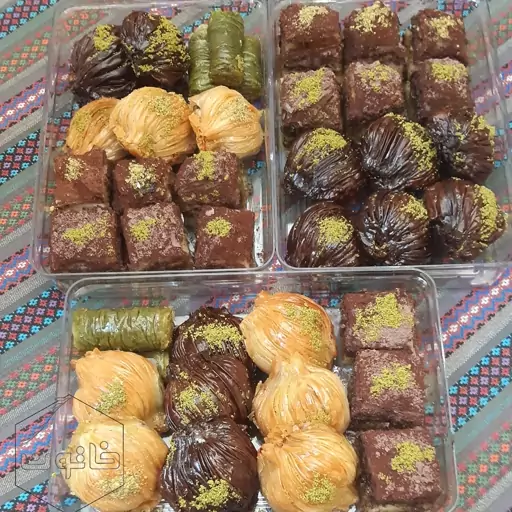 باقلوا  ترکی خانگی ویژه (پک ترکیبی باقلوا پسته و گردو )500 گرمی  