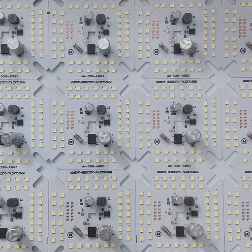 چیپ ال ای دی 50وات برق مستقیم  مناسب جهت تعمیر و تولید لامپ لامپ 