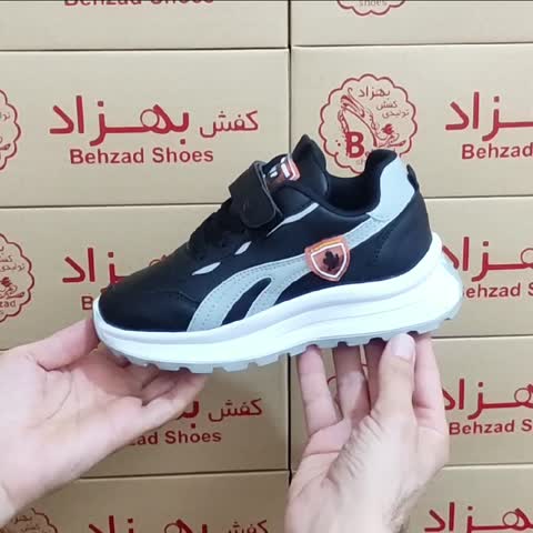 کتونی بچه گانه پسرانه سایز 31 تا 36 رنگ مشکی طوسی زیره پیو لژ 4 سانتی رویه فوم خارجی راحتی سبک  