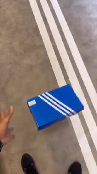 ونس سامبا در 6 رنگ مشکی کرم سفید زرشکی زنانه دخترانه کفش کتونی اسپرت اسپورت ادیداس آدیداس چری آلبالویی چرم طبی سبک چصبسه