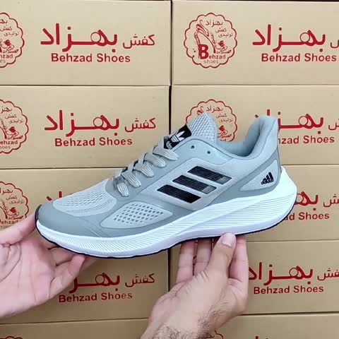 کتونی آدیداس سه خط بزرگ پا مردانه پسرانه رنگ طوسی سایز 45 تا 47 کفی طبی کف دوخت زیره پیو لژ چهار سانتی رویه راشل پُختی 