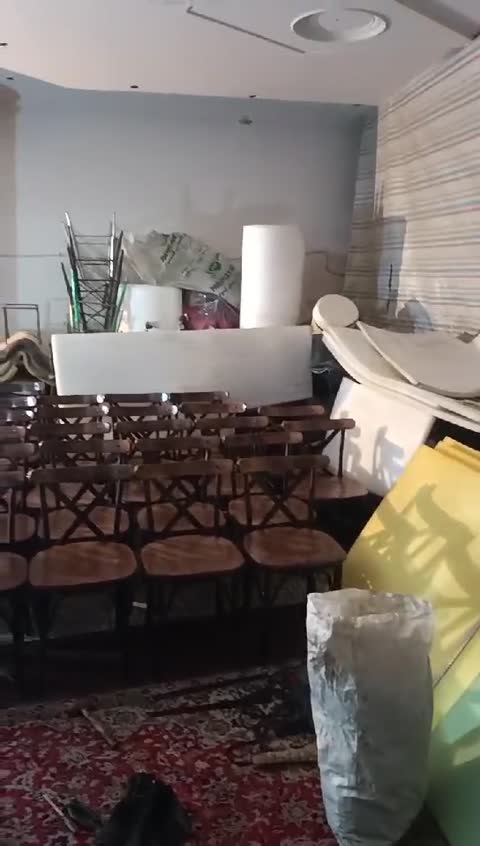 صندلی اپنی ناهار خوری لهستانی