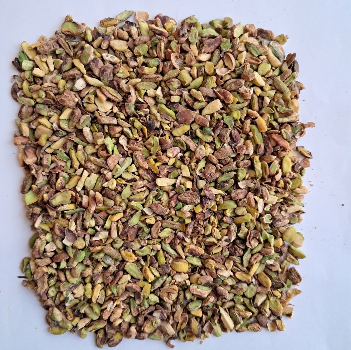 گرانول مغز پسته سایز یک 5 کیلویی(درجه 2)
