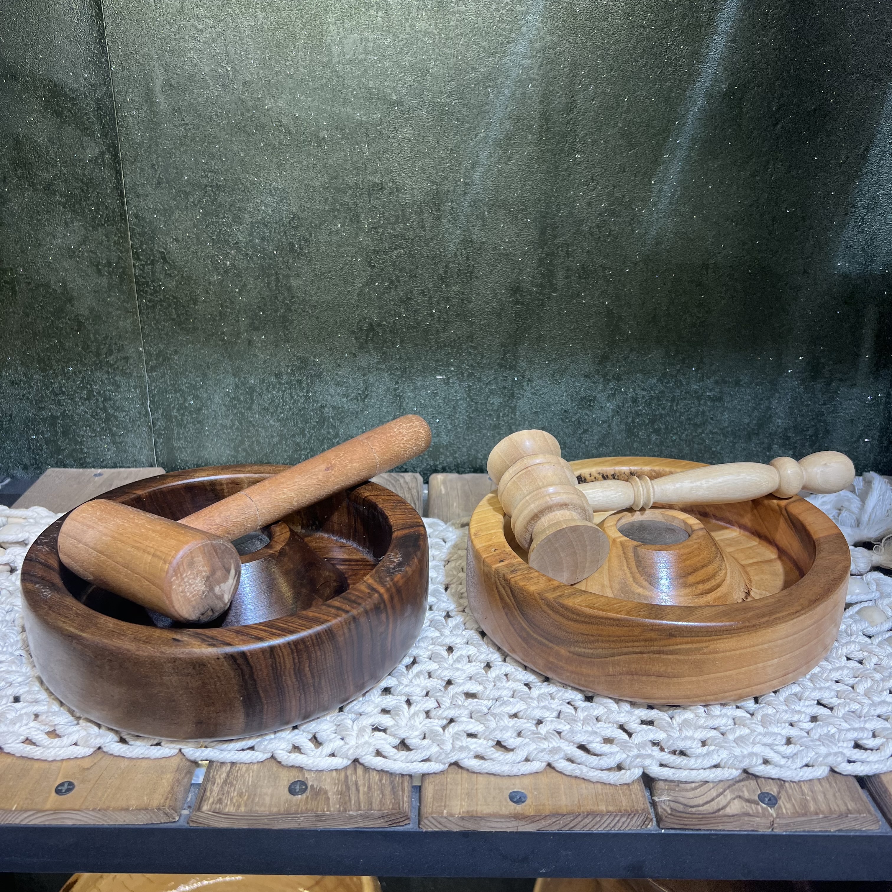 ظروف چوبی گردو شکن با چوب گردو یه تکه