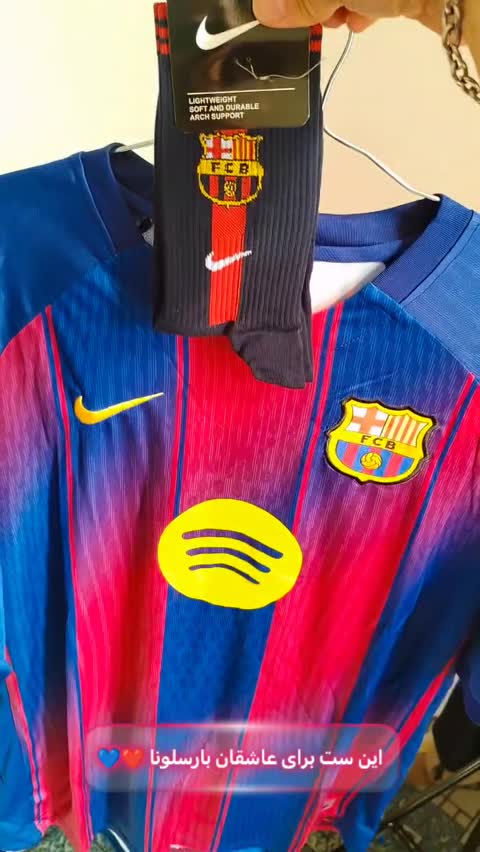 کیت بارسلونا 2026 همراه با شورت 