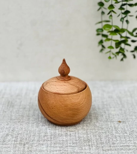 قندان چوبی خراطی (پست پیشتاز پس کرایه)