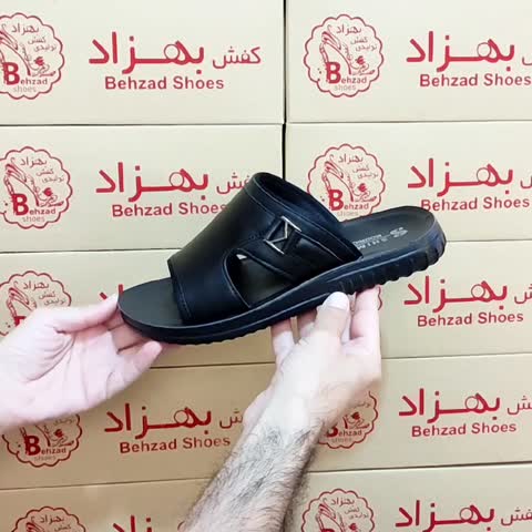 دمپایی تابستانی مردانه پسرانه رنگ مشکی سایز 40 تا 45 زیره پیو تزریق لژ 3 سانتی رویه چرم صنعتی سبک و راحت   