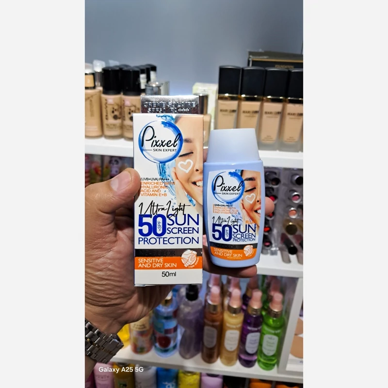 ضدآفتاب بدون رنگ مخصوص پوست خشک پیکسل spf50