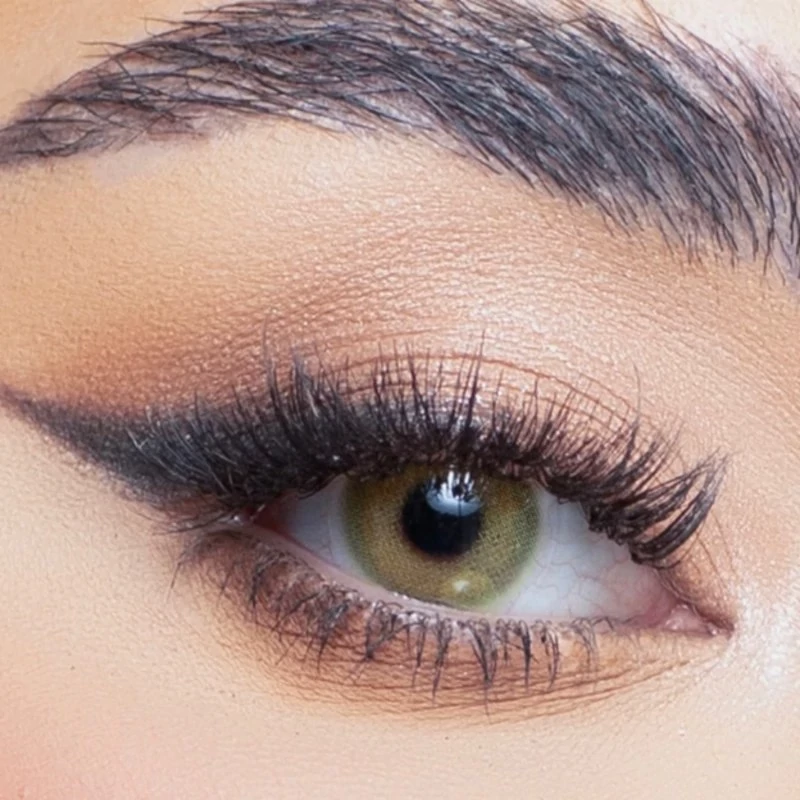 لنز رنگی رویال ویژن کد 35 رنگ Pixy Brown ( عسلی سبز تیله ای دورمحو )