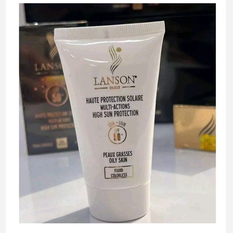 ضد آفتاب لانسون SPF50 رنگ طبیعی 