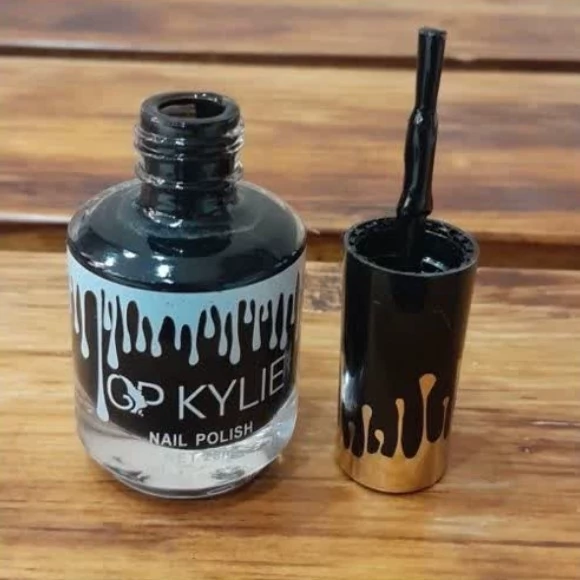 لاک سفید ناخنNAL POLISH GP KYLIE