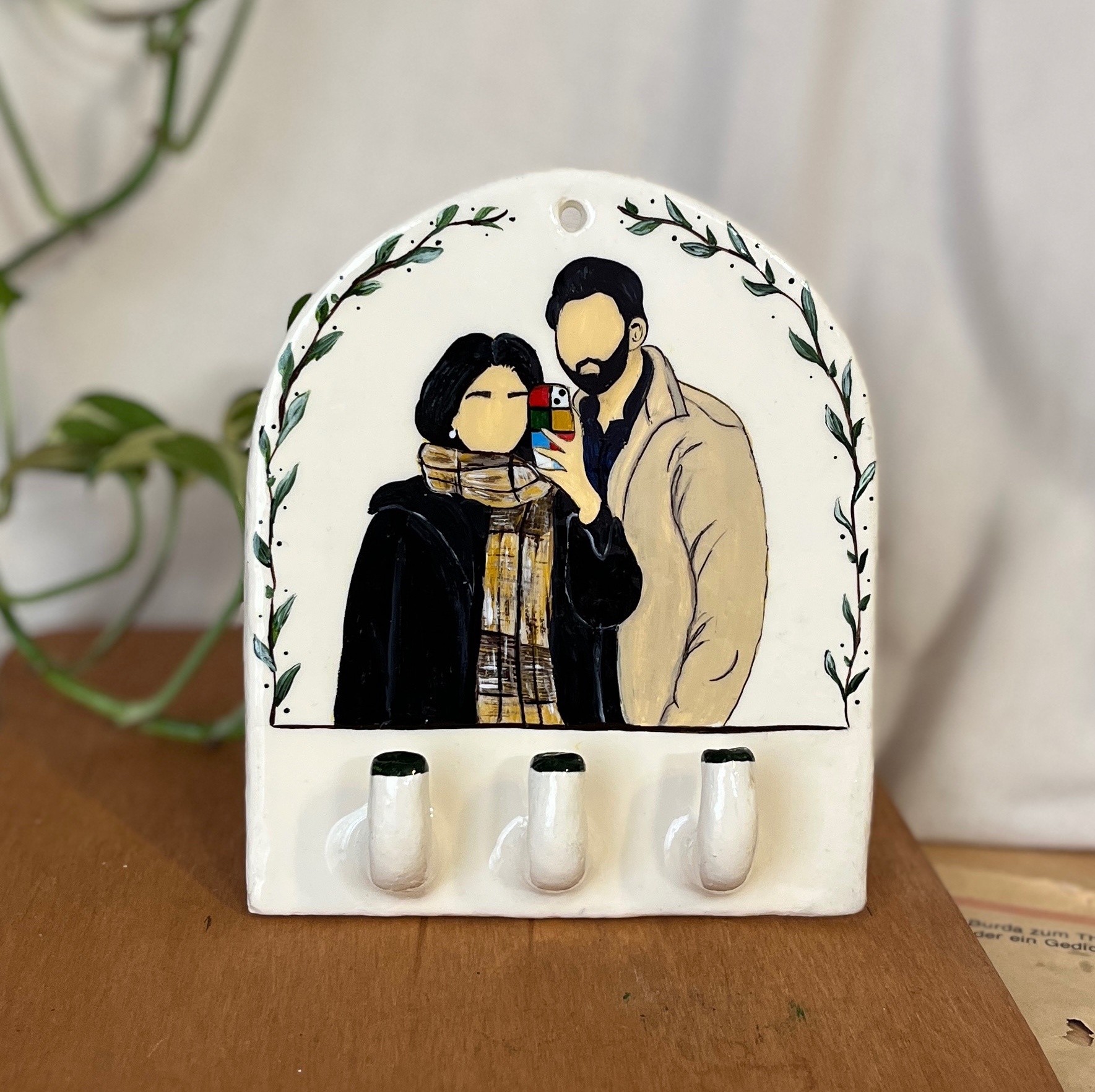 جاسوییچی دیواری سفارشی