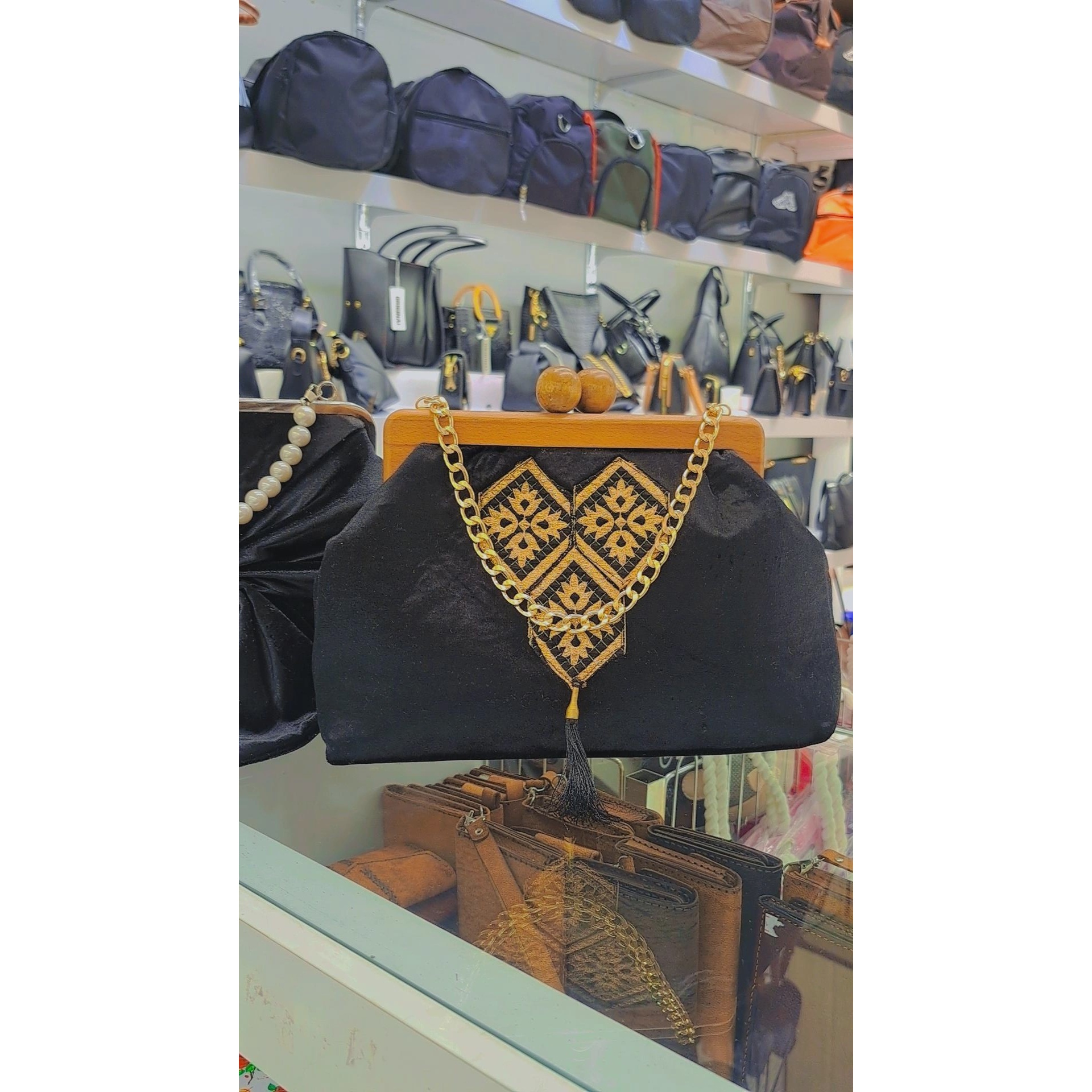 کیف دهانه چوبی گردو