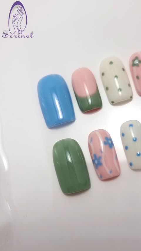 ناخن مصنوعی با مواد کاشت ( دستساز) طرح پینترستی.