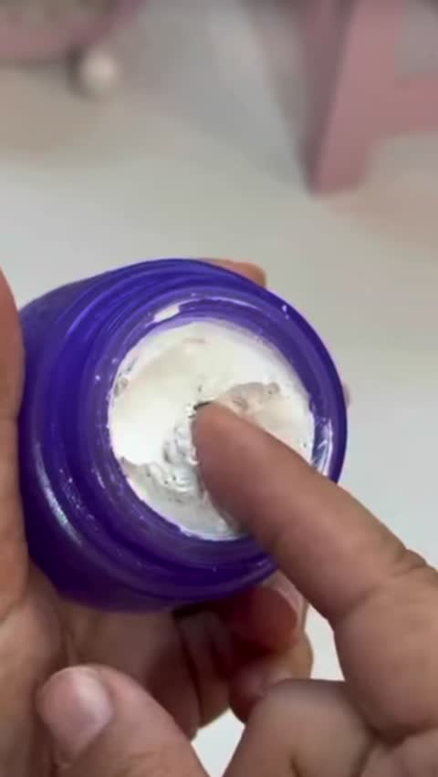 کرم شهدالعسل مام شهدالعسل مام کرمی شهدالعسل اصلی ماندگاری بالا خوشبو