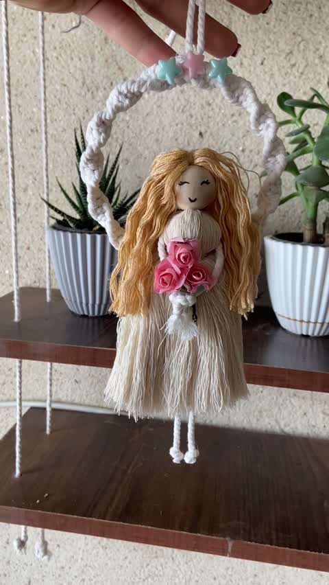 آویز آینه ماشین مکرومه طرح فرشته