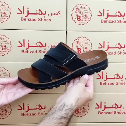 دمپایی تابستانی مردانه پسرانه رنگ مشکی سایز 40 تا 45 زیره پیو تزریق لژ سه و نیم سانتی رویه چرم صنعتی سبک و راحت