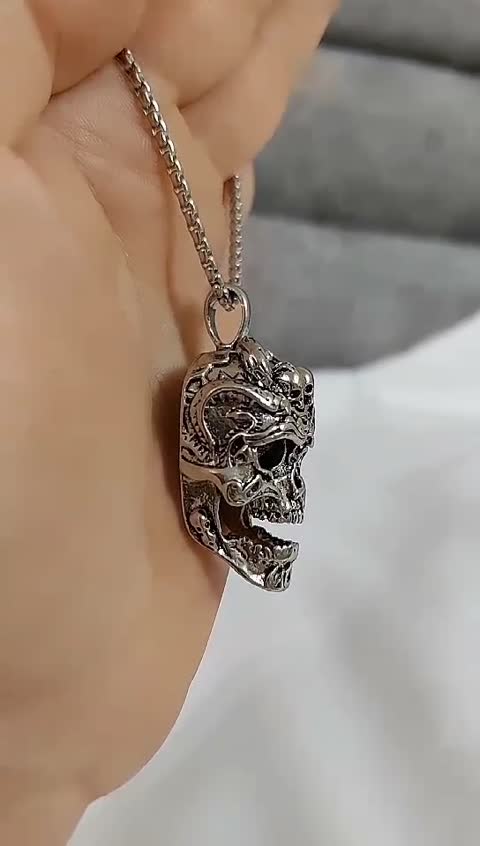 گردنبند خاص مردانه و پسرانه اسکلت استیل