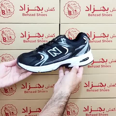 کتونی نیو بالانس مردانه پسرانه زیره پیو سایز 41 تا 44 رنگ مشکی کف دوخت لژ چهار و نیم سانتی کفی طبی رویه راشل و چرم صنعتی