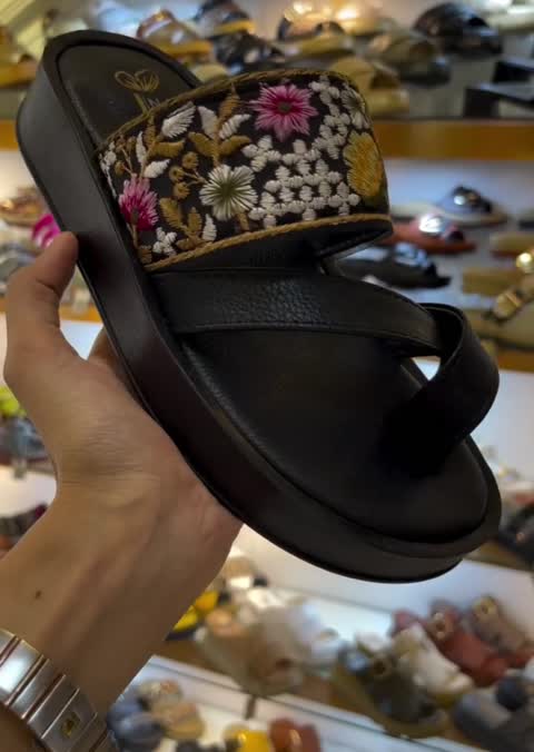 صندل طبی انگشتی زنانه،کد 637-3،صندل انگشتی گلدوزی