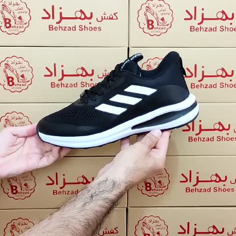 کتونی آدیداس سه خط مردانه پسرانه رنگ مشکی سایز 41 تا 44 کفی طبی کف دوخت زیره پیو لژ چهار سانتی رویه راشل خارجی سبک راحت 
