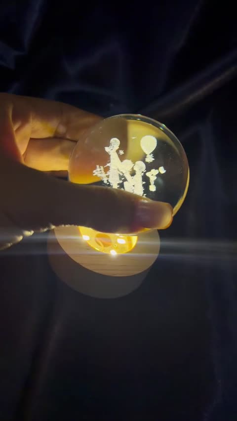 دکوری گوی کریستالی Led ال ای دی دار طرح قاصدک تنوع طرح کد sm (پس کرایه)