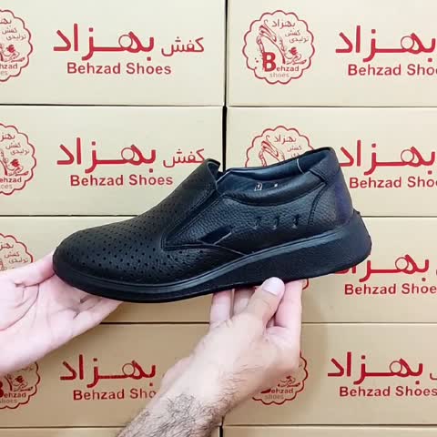 کفش تابستانی چرم طبیعی گاوی مردانه رنگ مشکی سایز 40 تا 44 زیره پیو تزریق کفی طبی آستر چرم میشن لژ سه و نیم سانتی سبک