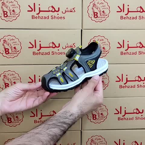 کفش تابستانی بچه گانه پسرانه سایز 27 تا 31 بند پُمپی فنری رنگ طوسی لژ دو سانتی رویه راشل و چرم صنعتی سبک و راحت