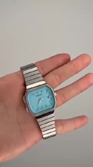 ساعت مردانه و پسرانه طرح سیکو بدنه وبند فلزی کرکره ای با گارانتی 