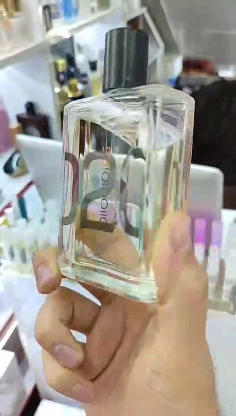 مولکول02   گریدhi(لوزی) یونی شیرین تند(باخرید5عطر،یک عطر از ما هدیه بگیرید.)