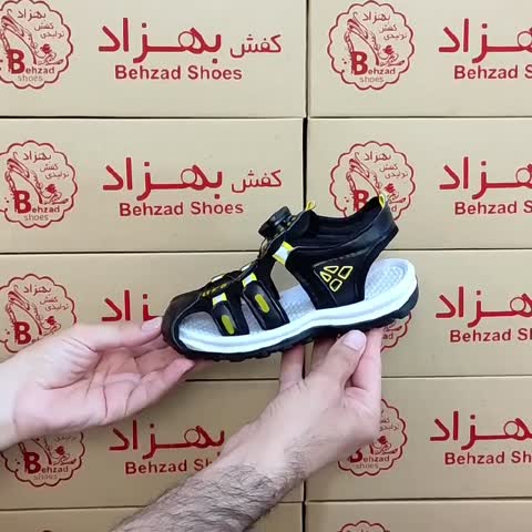 کفش تابستانی بچه گانه پسرانه سایز 27 تا 31 بند پُمپی فنری رنگ مشکی لژ دو سانتی رویه راشل و چرم صنعتی سبک و راحت