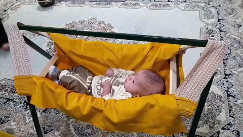 ننو گهواره نوزاد و کودک تاشو دست ساز