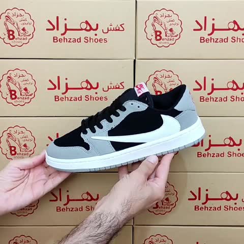 کتونی نایک مردانه پسرانه سایز 41 تا 44 زیره ترمو عطری رنگ طوسی مشکی لژ سه سانتی دور دوخت کفی طبی رویه چرم صنعتی 